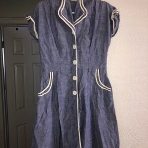 Vintage 1940s/50s diner dress with white accents